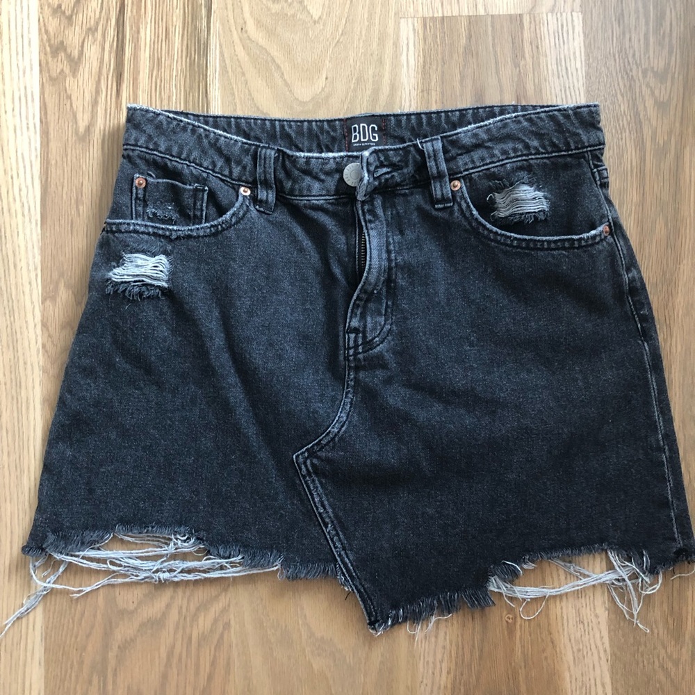 BLACK DENIM SKIRT URBAN OUTFITTERS BDG